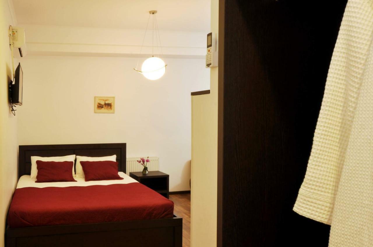 ホテル Tbilisi Check In エクステリア 写真