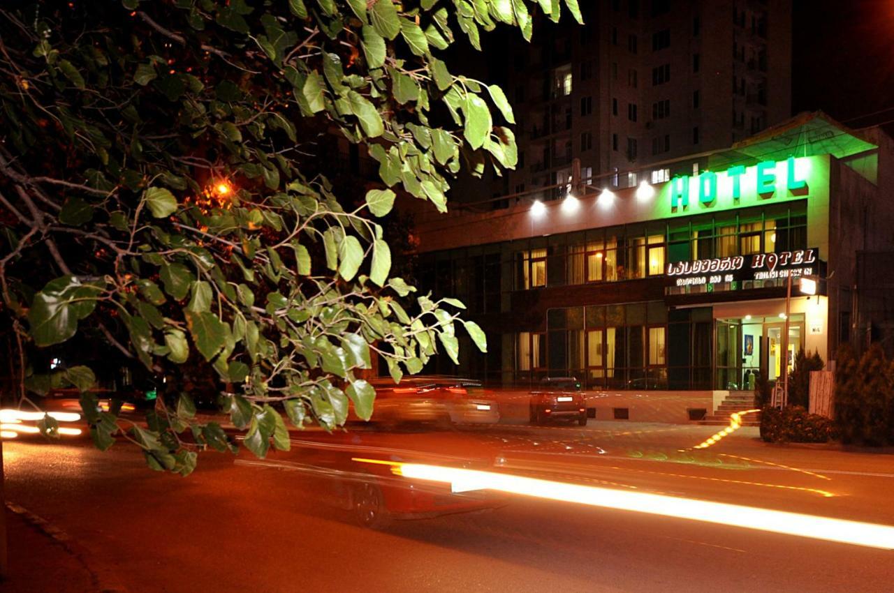ホテル Tbilisi Check In エクステリア 写真